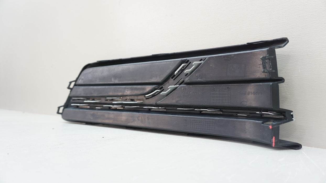 2012-2015 VOLKSWAGEN PASSAT FRONT LEFT SIDE FOG LIGHT COVER 561853665N OEM