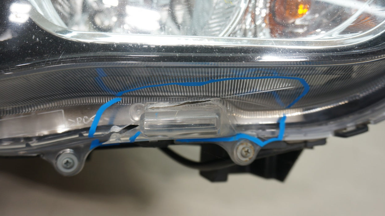 2011-2019 MITSUBISHI OUTLANDER SPORT RIGHT PASSENGER SIDE HALOGEN HEADLIGHT OEM