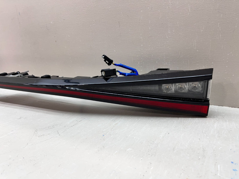 2021-2025 LEXUS IS300 IS350 IS500 CENTER TAIL LIGHT OEM 81580-53190