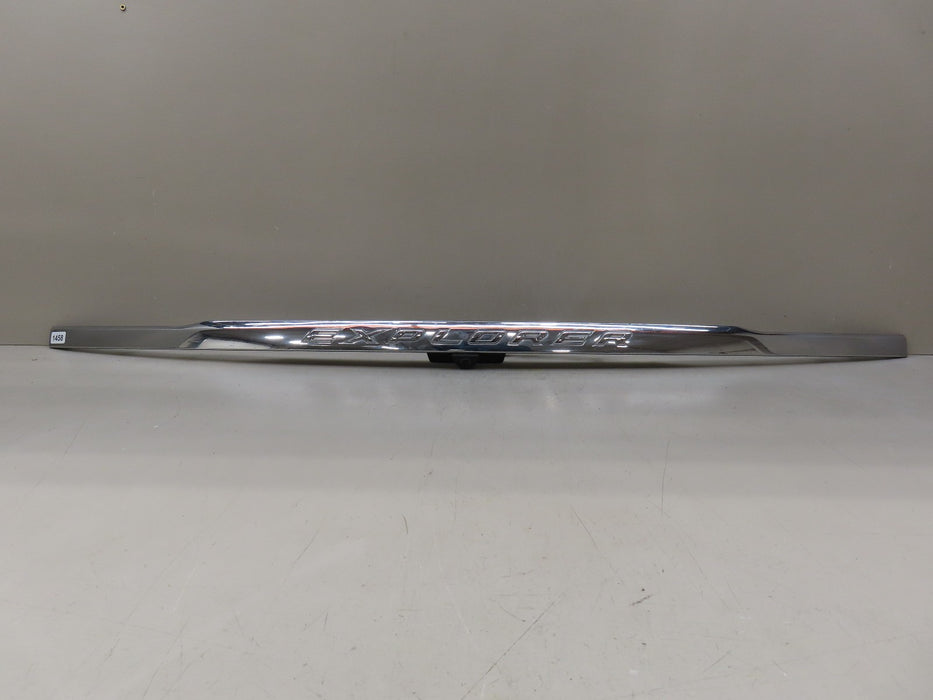 2011-2015 FORD EXPLORER REAR LIFT GATE CHROME TRIM MOLDING OEM