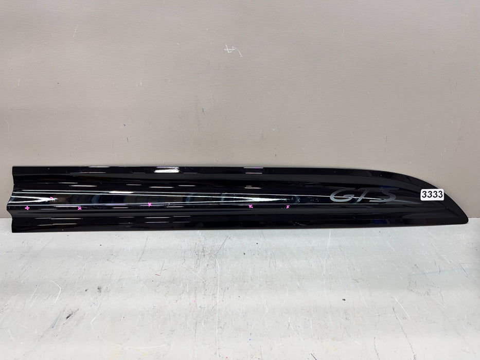 2015-2023 PORSCHE MACAN RH FRONT DOOR LOWER MOLDING TRIM 95B.837.890.1R OEM