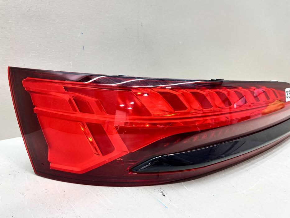 2025-2026 AUDI Q7 SQ7 LH LEFT DRIVER OUTER LED TAIL LIGHT LAMP 4M0.945.075.E