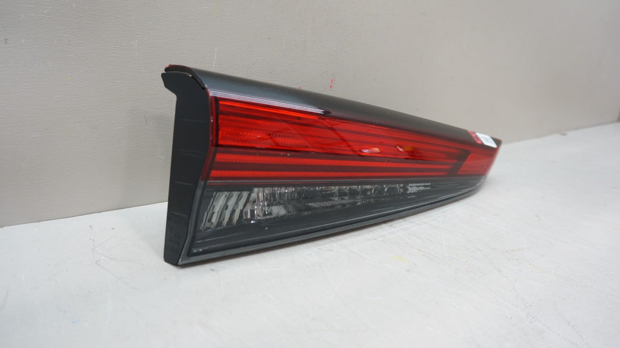 2020-2023 TOYOTA HIGHLANDER REAR LEFT DRIVER SIDE INNER TAIL LIGHT OEM