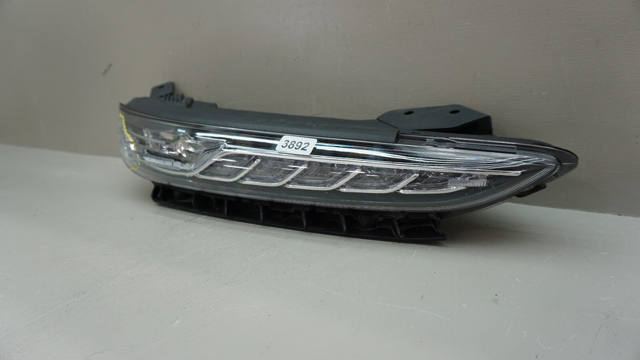 2018-2021 HYUNDAI KONA FRONT RIGHT PASSENGER DAYTIME RUNNING LIGHT DRL OEM