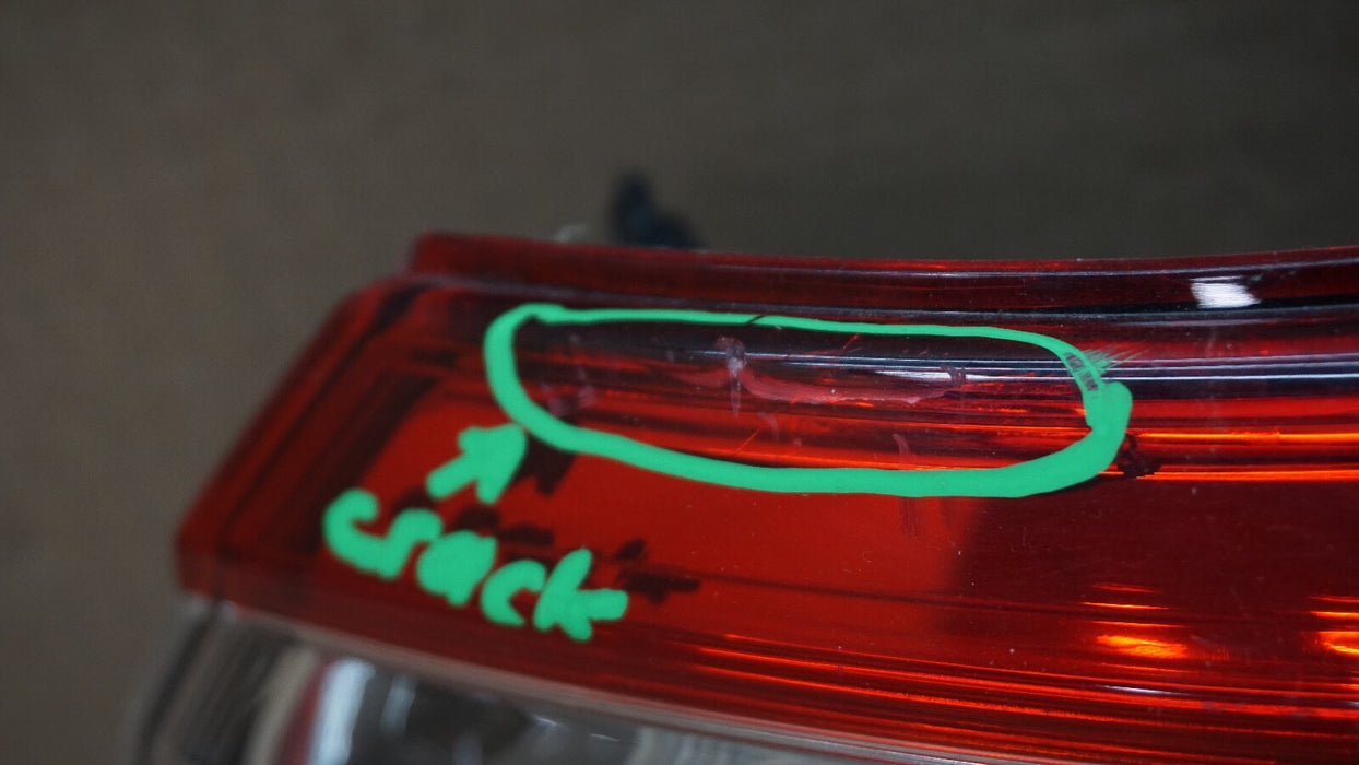 2018-2020 TOYOTA CAMRY RH RIGHT PASSENGER SIDE OUTER TAIL LIGHT OEM 18 19 20