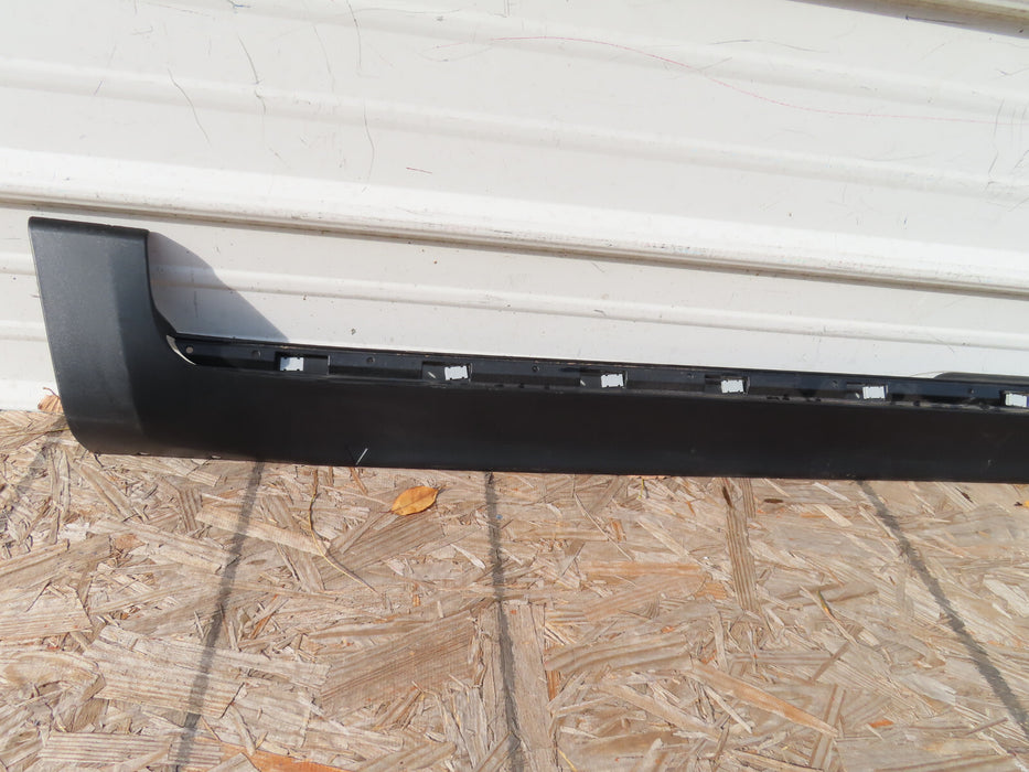 2007-2012 SATURN OUTLOOK 2013-2016 GMC ACADIA OEM LEFT LOWER ROCKER PANEL SKIRT