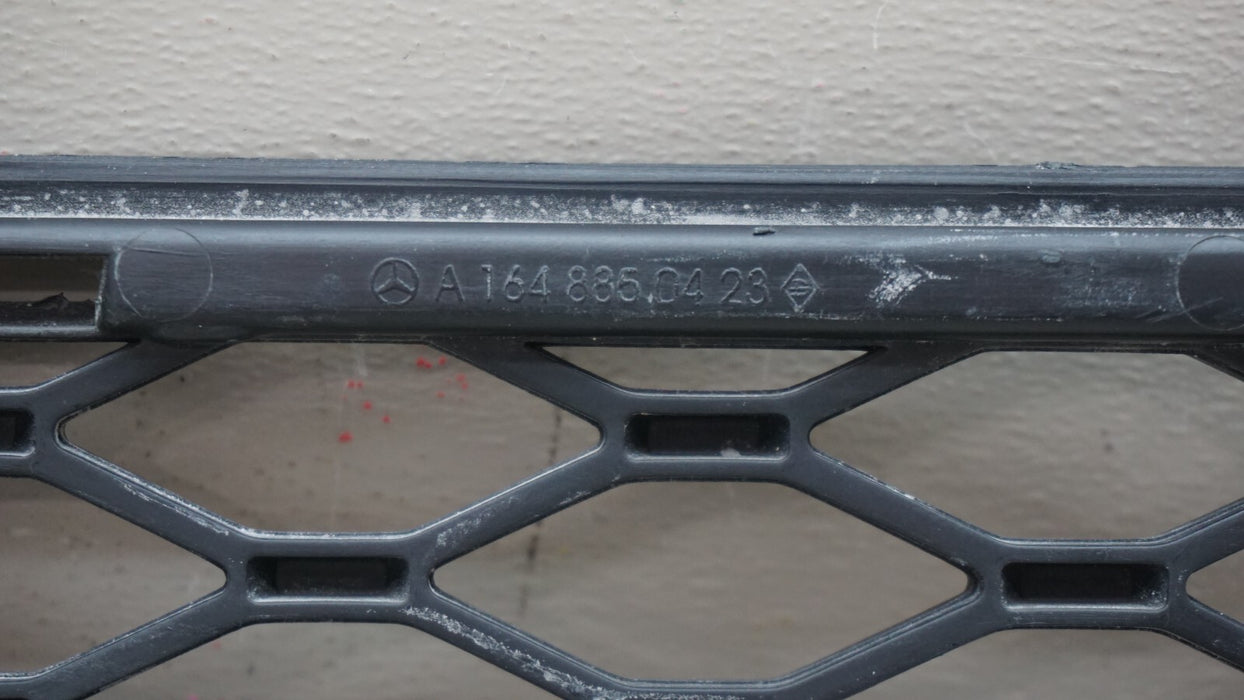 2007-2009 MERECEDES-BENZ GL-CLASS X164 FRONT LOWER GRILLE A1648850423 OEM  08