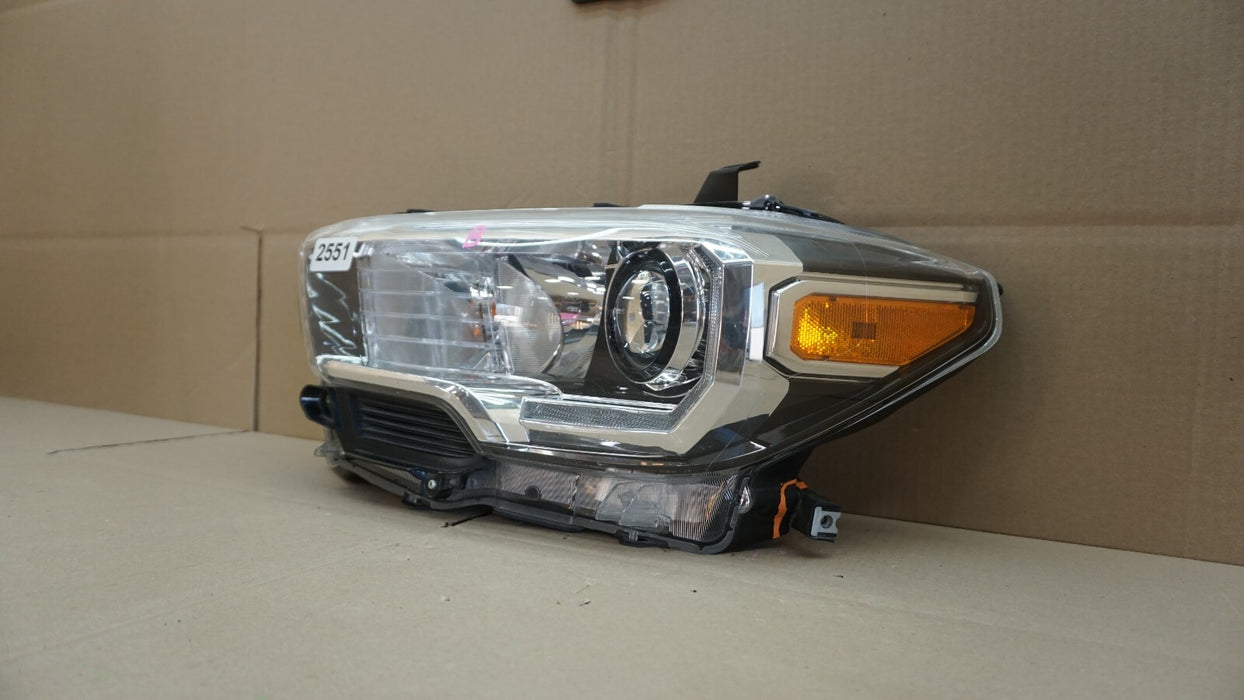 2016-2021 TOYOTA TACOMA FRONT LEFT DRIVERS SIDE HEADLIGHT OEM 16 17 18 19 20 21