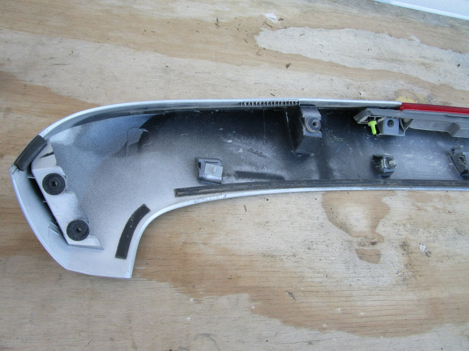 10 11 12 13 14 15 16 17 CHEVROLET EQUINOX REAR SPOILER WING W/BRAKE LAMP OEM