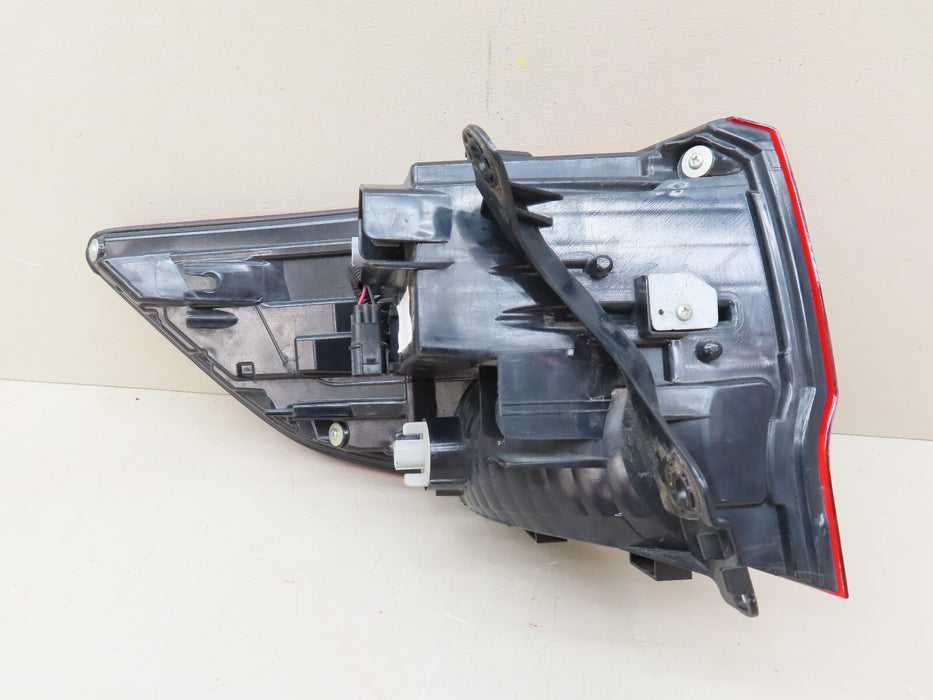 2013-2015 ACURA RDX REAR RIGHT PASSENGER SIDE TAIL LIGHT OUTER OEM