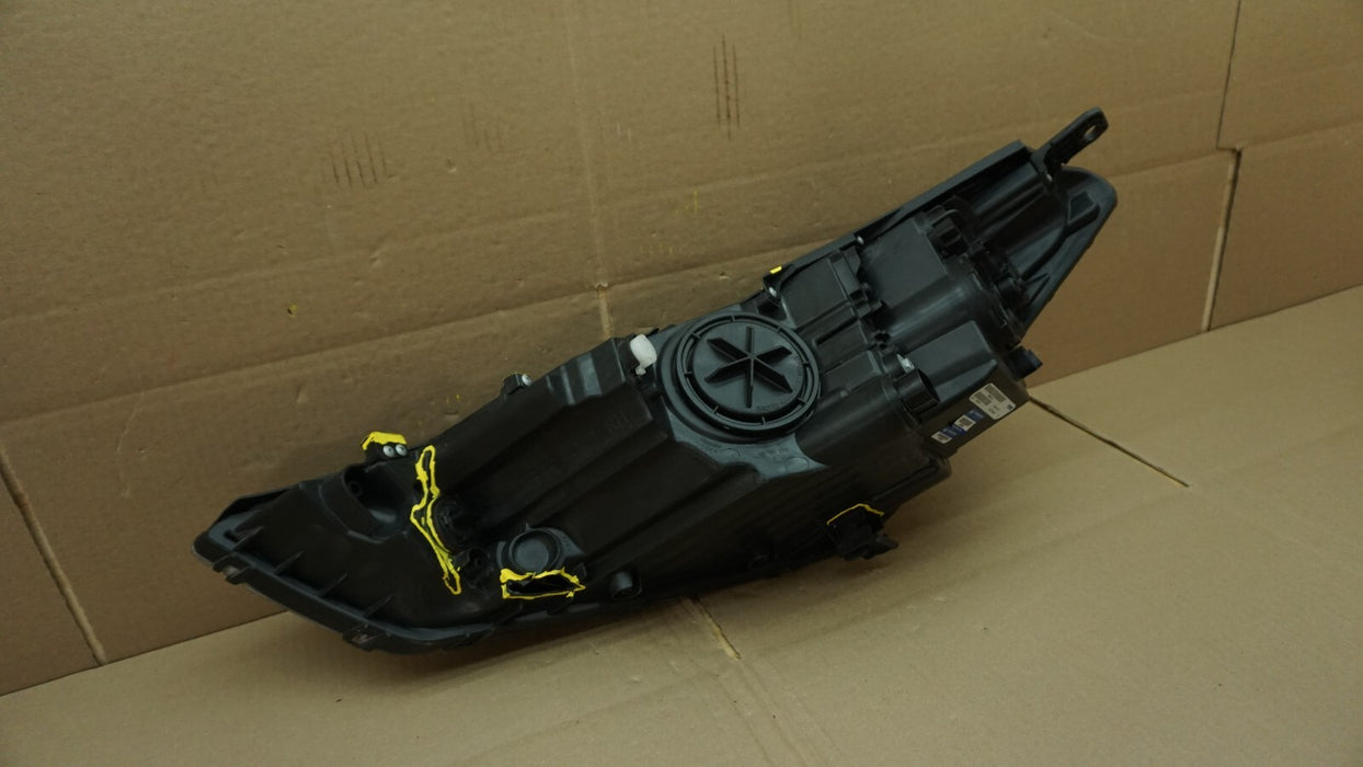 2016-2018 HYUNDAI TUCSON RIGHT PASSENGER SIDE HEADLIGHT HALOGEN AFTERMARKET