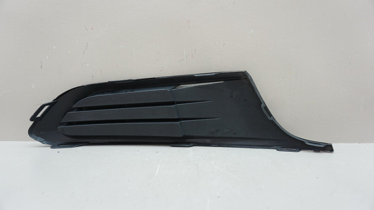 2015-2016 VOLKSWAGEN JETTA FRONT LEFT DRIVERS SIDE FOG LIGHT COVER TRIM OEM