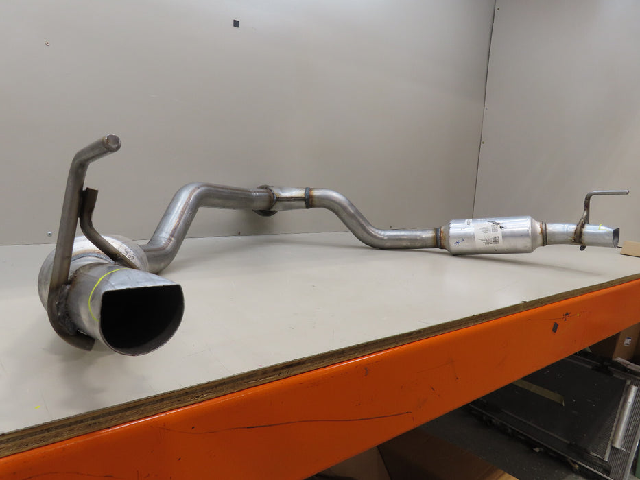 2021-2024 CADILLAC ESCALADE REAR EXHAUST MUFFLER OEM 84964234