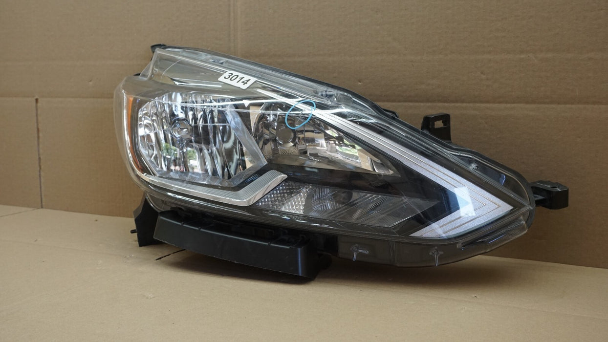 2016-2019 NISSAN SENTRA FRONT RIGHT PASSENGERS SIDE HEADLIGHT OEM 16 17 18 19