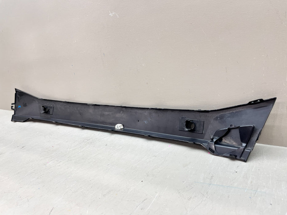 2018-2024 BMW X4 G02 FRONT BUMPER CENTER LOWER TRIM PANEL COVER OEM 5111 8081059