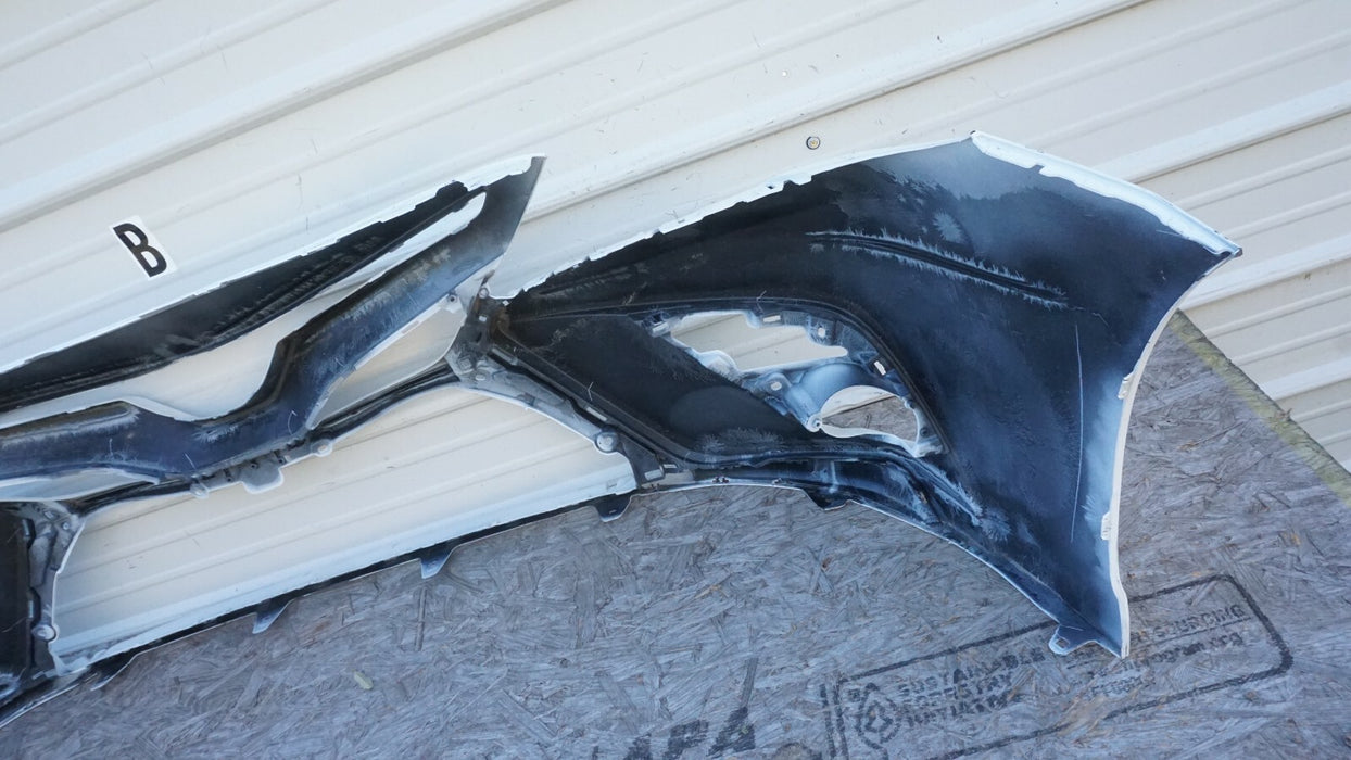 2018-2020 TOYOTA CAMRY FRONT BUMPER COVER PANEL PLASTIC 18 19 20 OEM