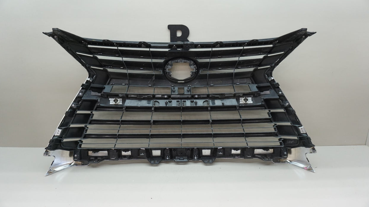 2016-2018 LEXUS LX570 FRONT MAIN GRILL GRILLE COVER OEM 53112-60280 16 17 18