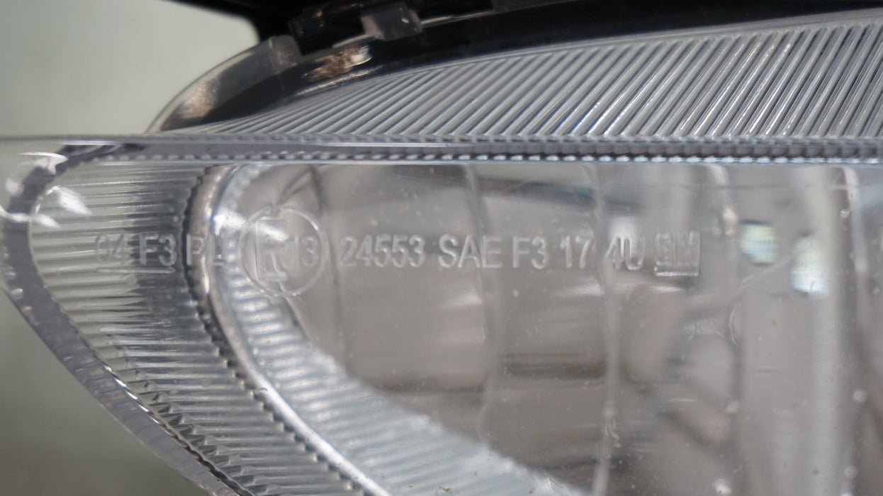 2017-2020 BUICK ENCORE LH LEFT DRIVER FRONT FOG LIGHT OEM