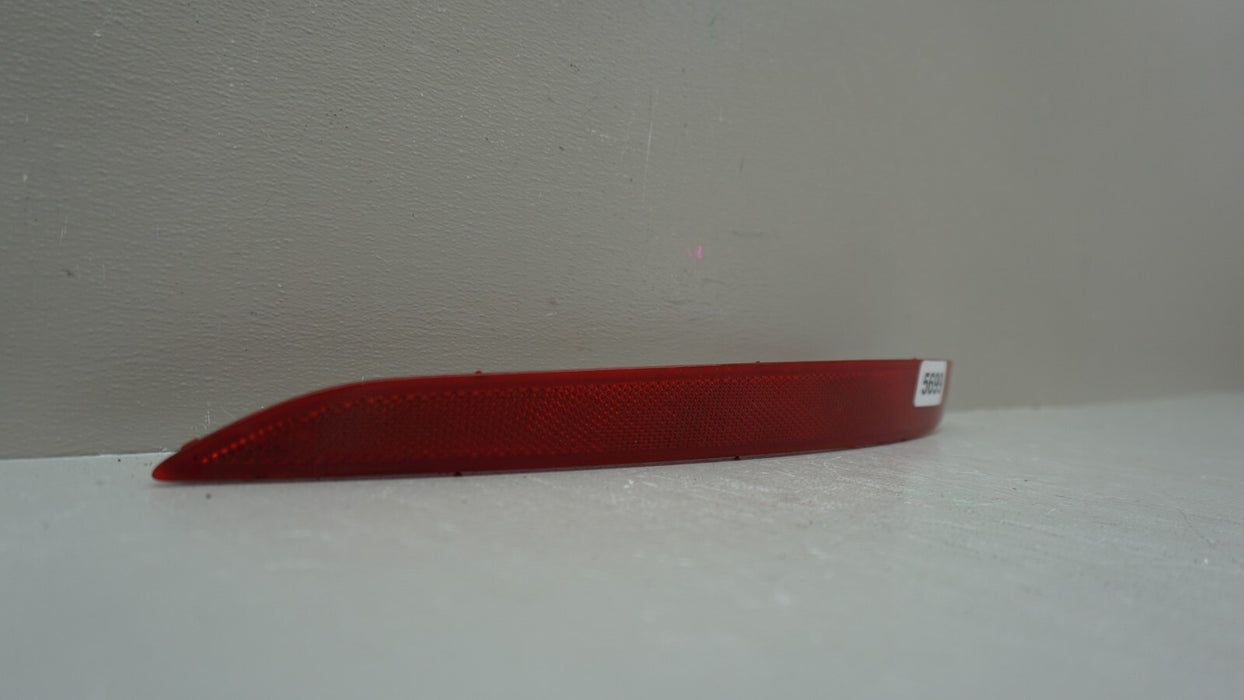 2015-2017 HYUNDAI SONATA RIGHT PASSENGER SIDE BUMPER REFLECTOR OEM 92406-C10
