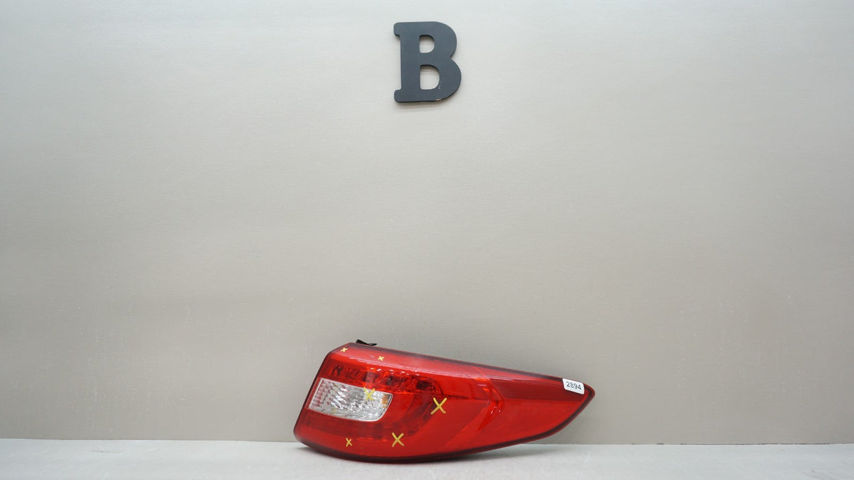 2015-2017 HYUNDAI SONATA REAR LEFT DRIVER SIDE OUTER TAIL LIGHT OEM 92402-C2100