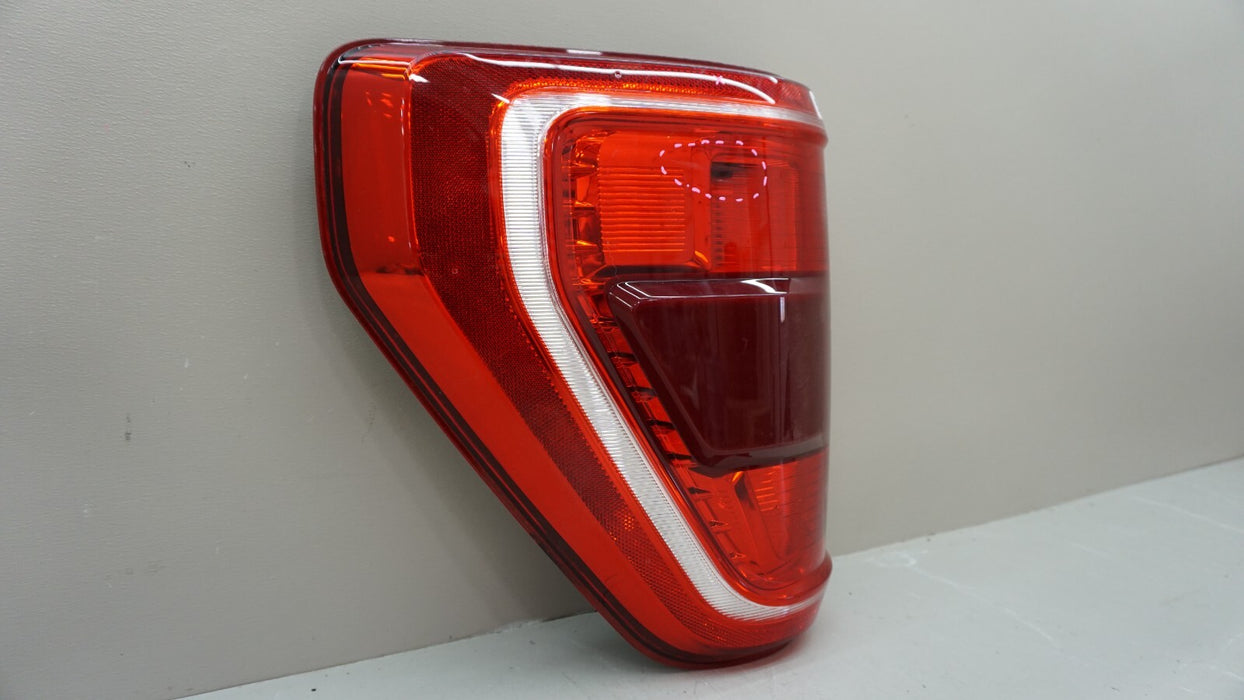 2021-2023 FORD F150 F-150 XLT REAR LH LEFT DRIVER SIDE TAIL LIGHT OEM
