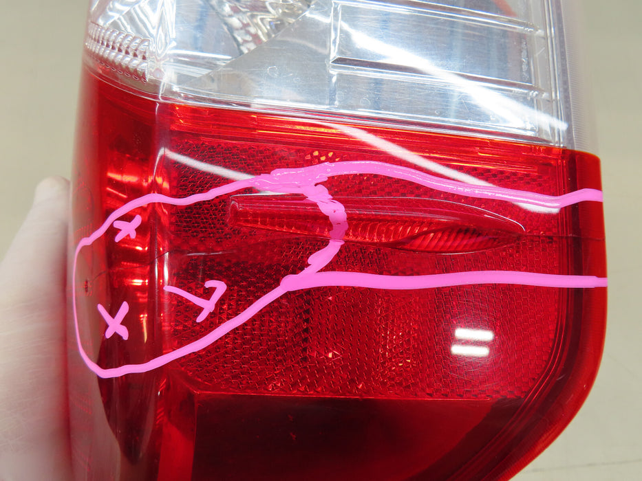2014-2020 TOYOTA TUNDRA REAR RIGHT PASSENGER SIDE TAIL LIGHT HALOGEN OEM