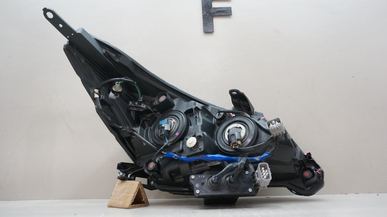 2017-2018 SUBARU FORESTER FRONT LEFT DRIVERS SIDE HALOGEN OEM