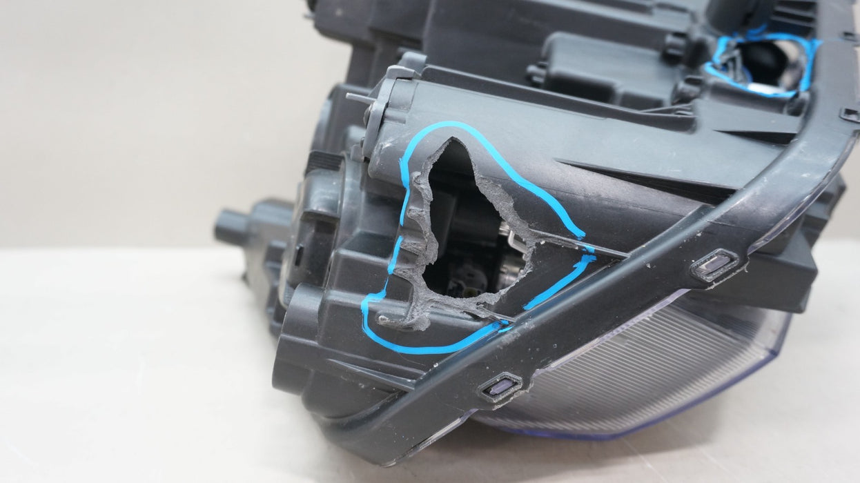 2024-2025 HYUNDAI KONA FRONT LEFT DRIVERS SIDE HALOGEN W/ LED HEADLIGHT OEM