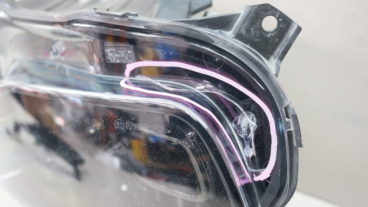 2014-2018 JEEP CHEROKEE FRONT RIGHT SIDE HID XENON HEADLIGHT OEM 68102848AG