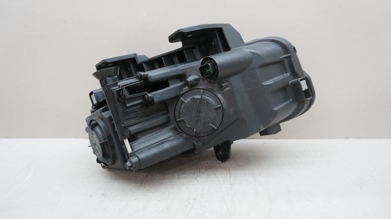 2018-2021 HYUNDAI KONA LH LEFT DRIVER HALOGEN HEADLIGHT 92101-J9020 OEM
