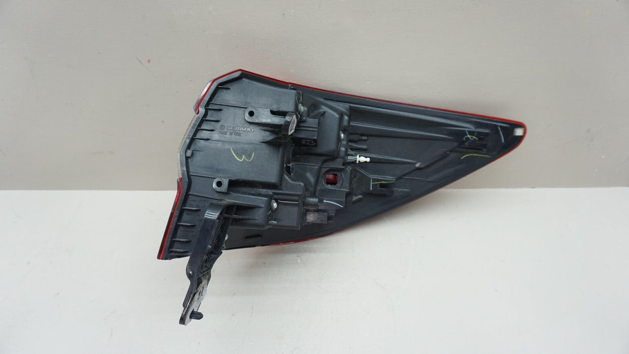 2015-2019 SUBARU OUTBACK REAR LEFT DRIVER SIDE OUTER TAIL LIGHT STOP LAMP OEM