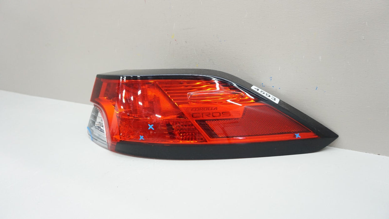 2022-2023 TOYOTA COROLLA CROSS REAR RH RIGHT PASSENGER SIDE OUTER TAIL LIGHT OEM
