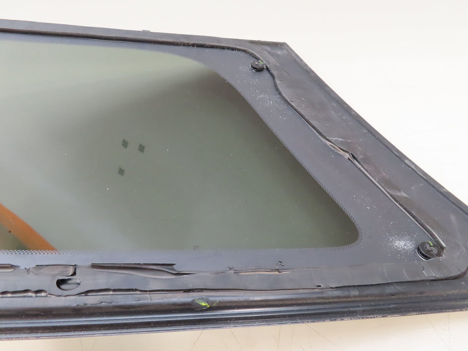 2014-2020 JEEP GRAND CHEROKEE REAR RIGHT PASSENGER  QUARTER GWINDOW GLASS OEM