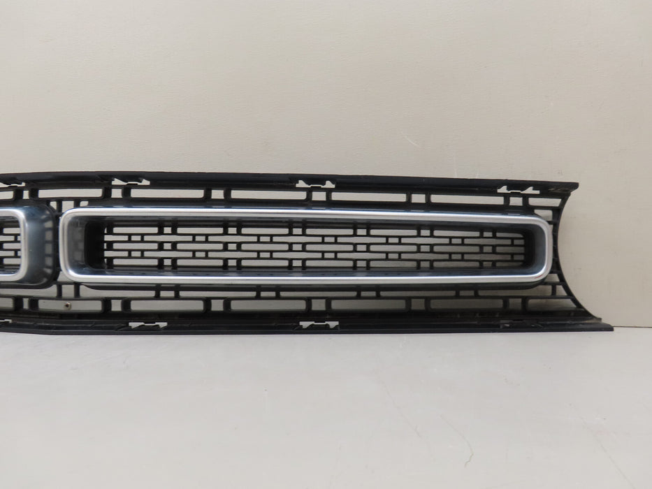 2015-2019 DODGE CHALLENGER FRONT UPPER RADIATOR GRILLE GRILL OEM 9403971