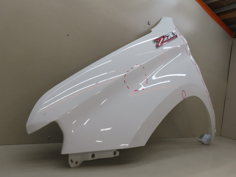 ..2019-2023 CHEVROLET SILVERADO 1500 Z71 LEFT DRIVER SIDE FENDER PANEL OEM