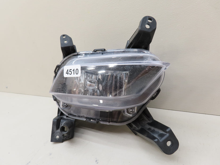 2019 2020 HYUNDAI SANTA FE FRONT RIGHT PASSENGER SIDE FOG LIGHT OEM 92202-S2000