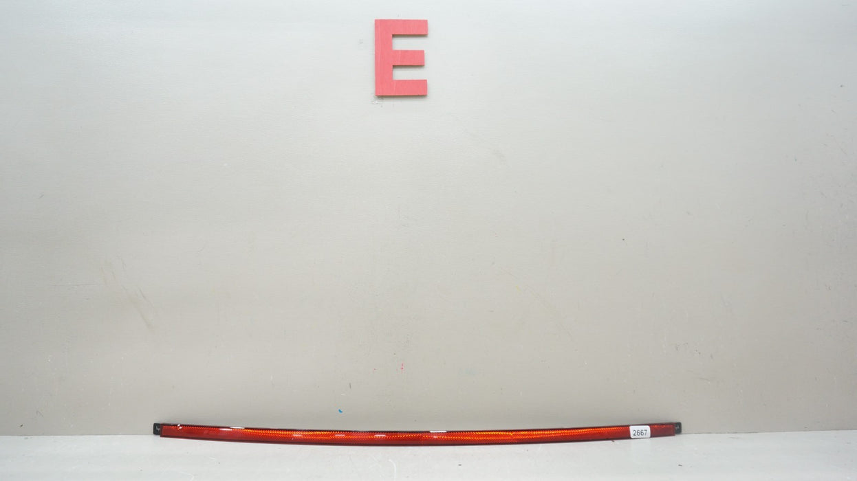 2022-2024 VOLKSWAGEN TIGUAN REARCENTER BUMPER REFLECTOR OEM 5NA945109