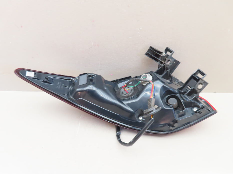 2016-2019 LEXUS RX350 RX450H REAR RIGHT PASSENGER OUTER TAIL LIGHT OEM