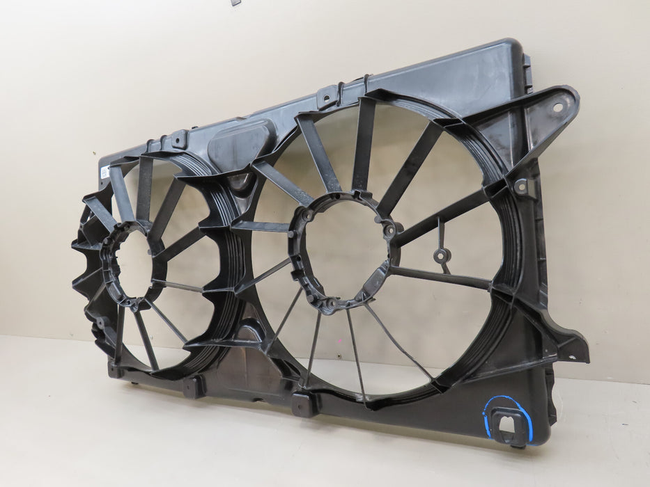 2019 2020 CHEVROLET/GMC SILVERADO-SIERRA 1500 FRONT ENGINE COOLING FAN OEM