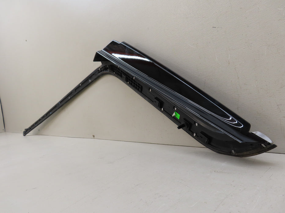 2021-2023 JEEP GRAND CHEROKEE L REAR RIGHT QUARTER WINDOW UPPER MOLDING OEM