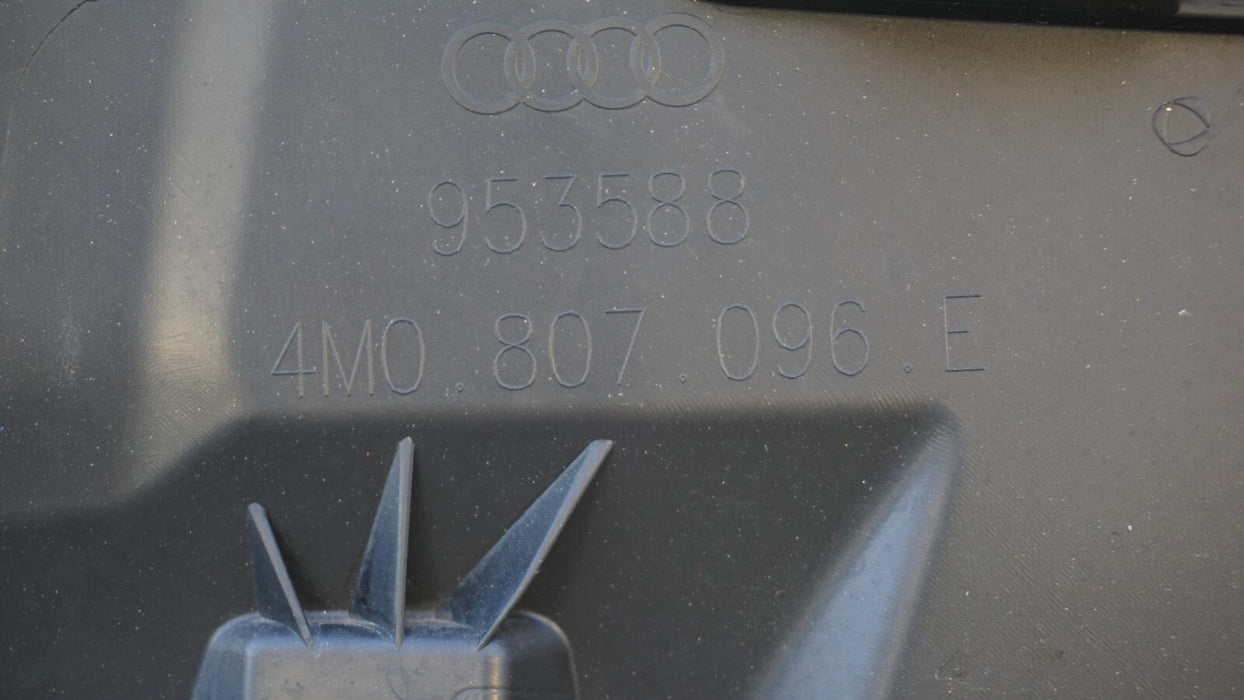 2016-2019 AUDI Q7 FRONT BUMPER COVER OEM 4M0807096E 16 17 18 19O