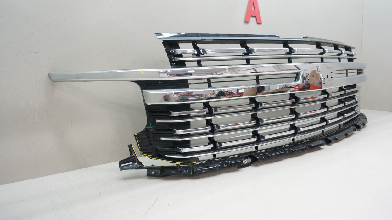 2021-2023 CHEVROLET TAHOE / SUBURBAN FRONT BUMPER RADIATOR GRILLE OEM