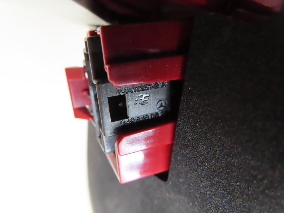 2014-2016 MERCEDES-BENZ W212 E-CALSS SEDAN REAR RIGHT SIDE INNER TAILLIGHT OEM
