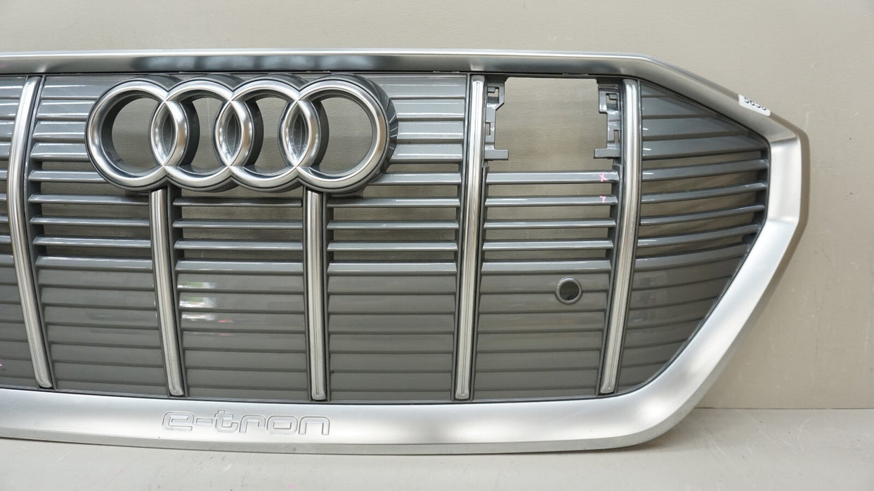 2019-2021 AUDI E-TRON QUATTRO FRONT BUMPER GRILLE GRILL W/ EMBLEM OEM 4KE853651