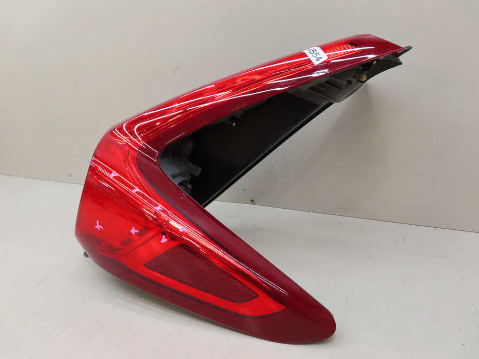 2017-2019 HONDA CRV CR-V REAR RIGHT PASSENGER SIDE TAIL LIGHT OUTER OEM