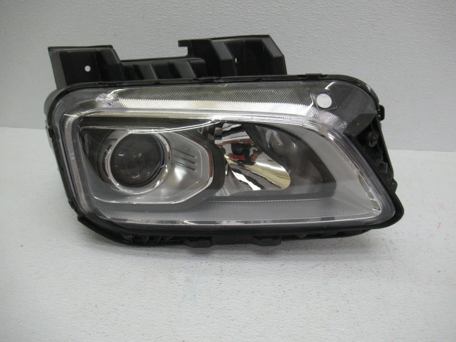 2018-2020 HYUNDAI KONA FRONT RIGHT PASSENGER SIDE HEADLIGHT HEADLAMP HALOGEN OEM