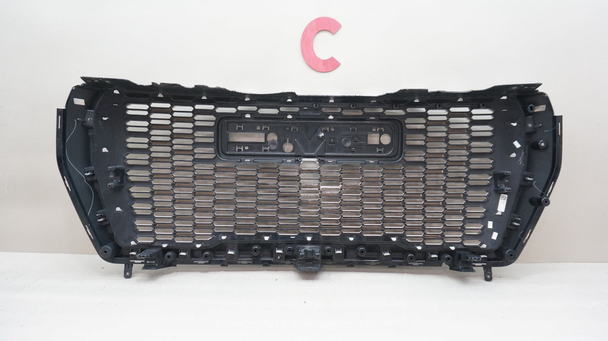 2021-2024 GMC YUKON FRONT BUMPER RADIATOR GRILLE OEM 84835783