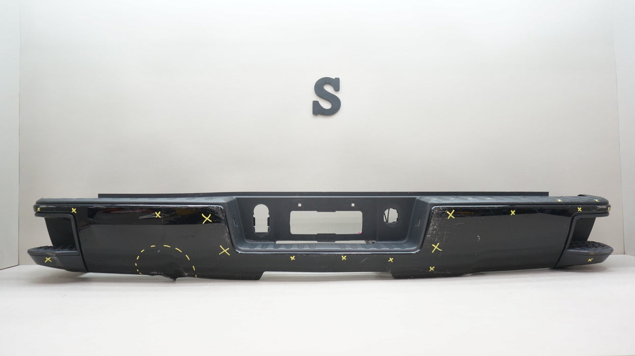 2014-2018 GMC SIERRA / CHEVROLET SILVERADO 1500 REAR METAL BUMPER OEM 84078016