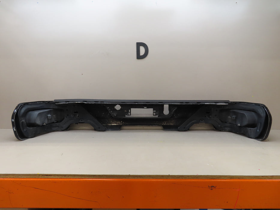 2020 2021 2022 GMC-CHEVROLET SIERRA/SILVERADO 2500/3500 REAR BUMPER COVER OEM