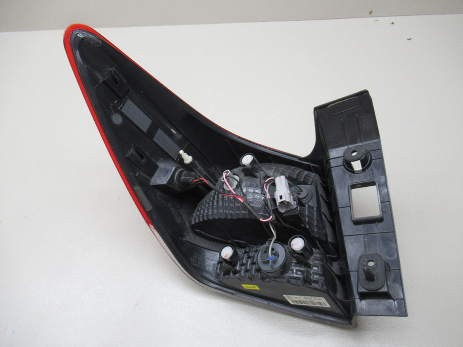 2018 - 2020 Subaru Crosstrek Outer Tail Light LAMP (Right/Passenger) OEM